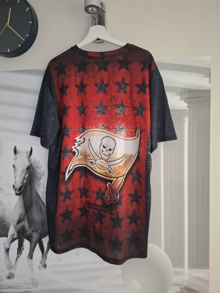 Dwie koszulki cyfrowy nadruk piracki wzór flag stan idealny XL-XXL