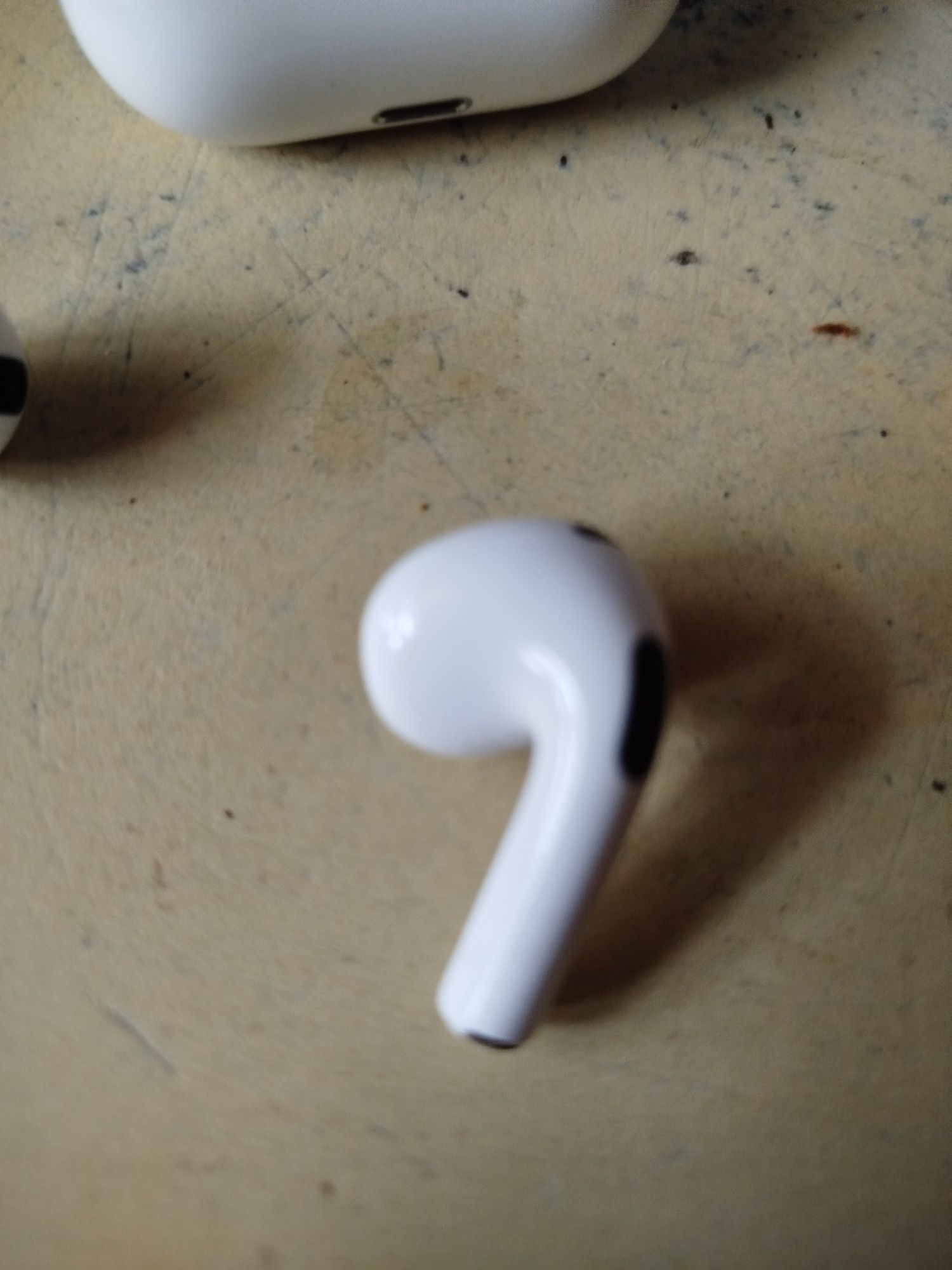 airpods 4 (Оригінальні)