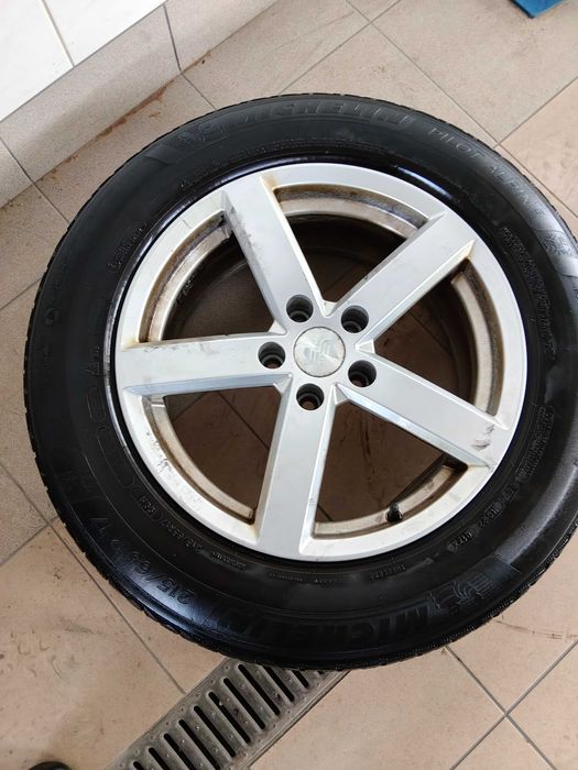 215/65R17 5x112 Michelin 2022 rok zima skoda kodiaq