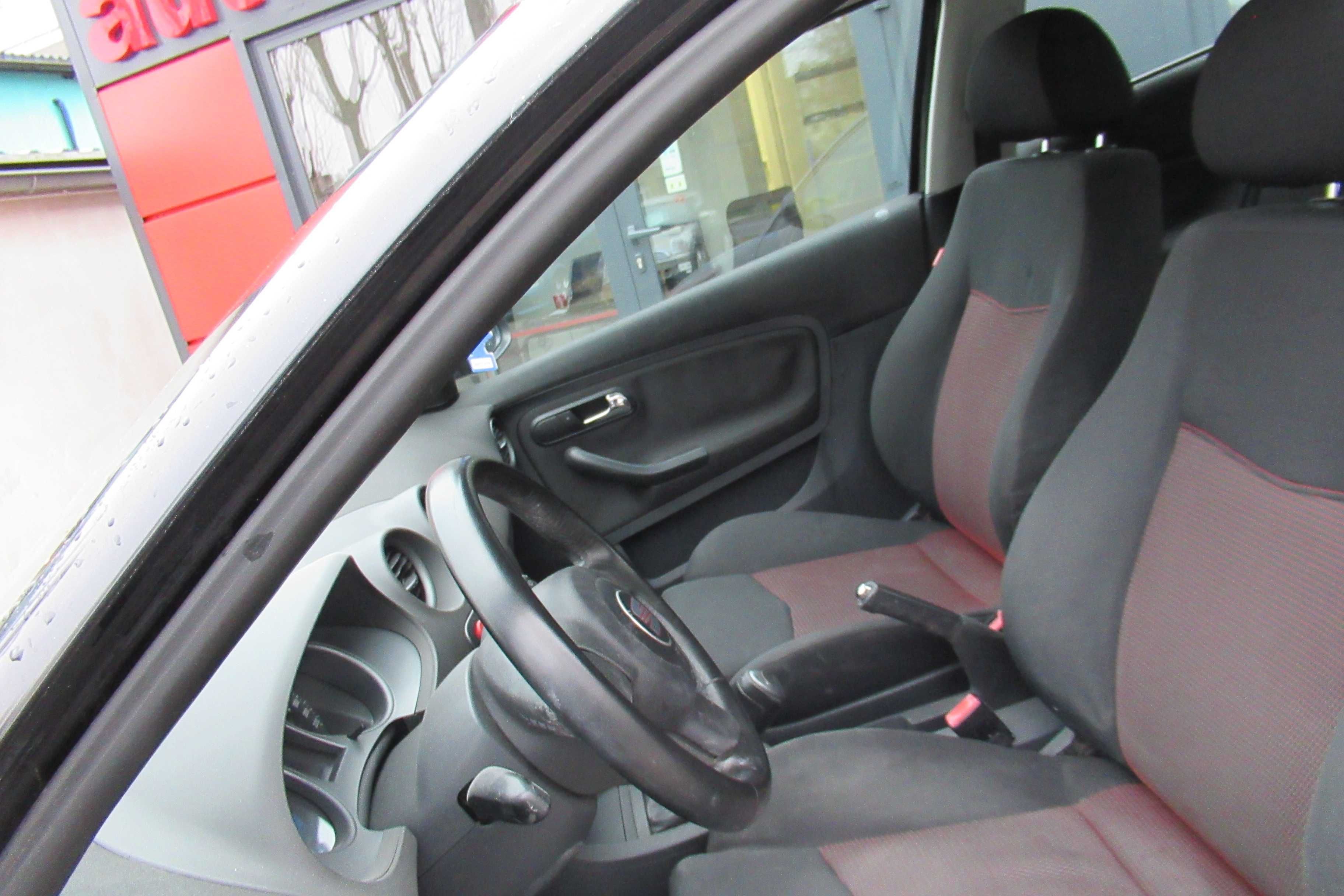Seat Ibiza 3 III po liftingu czarna benzyna 1.4 ładna wersja alufelgi