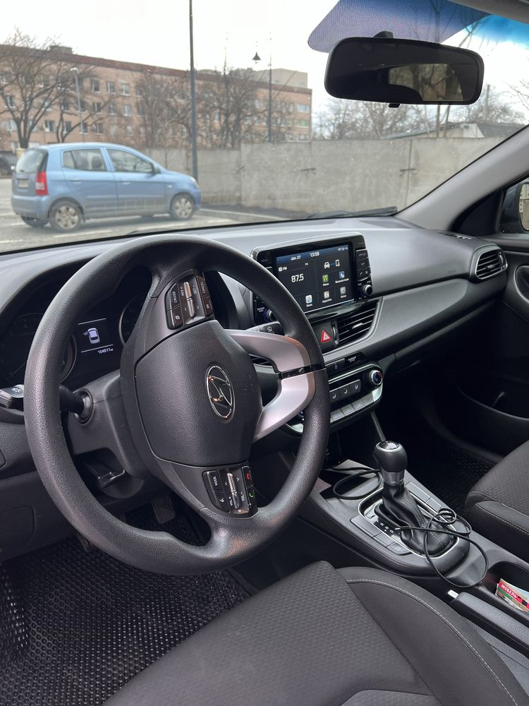 Hyundai Elantra GT 2019