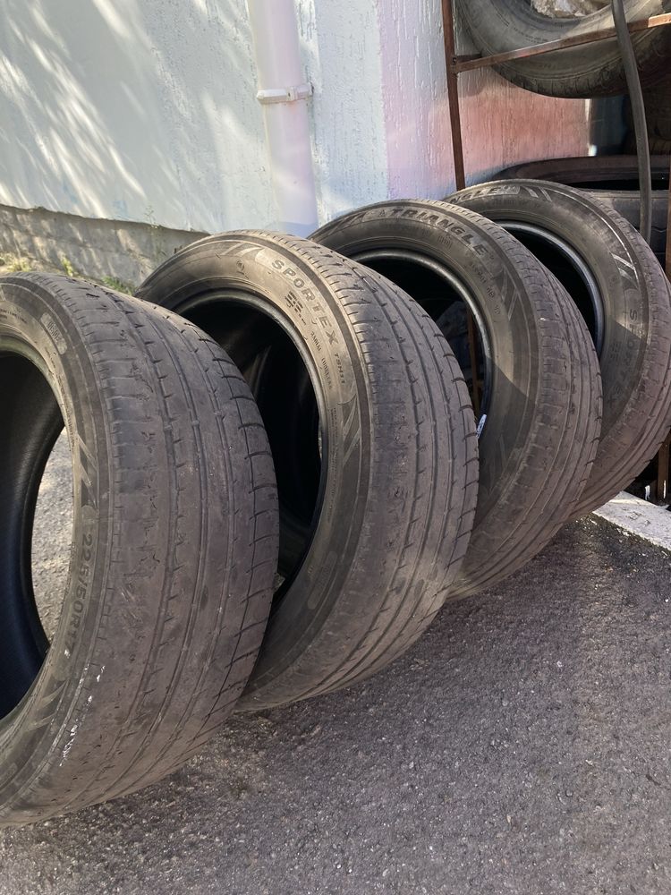 Продам резина 225/50 R17