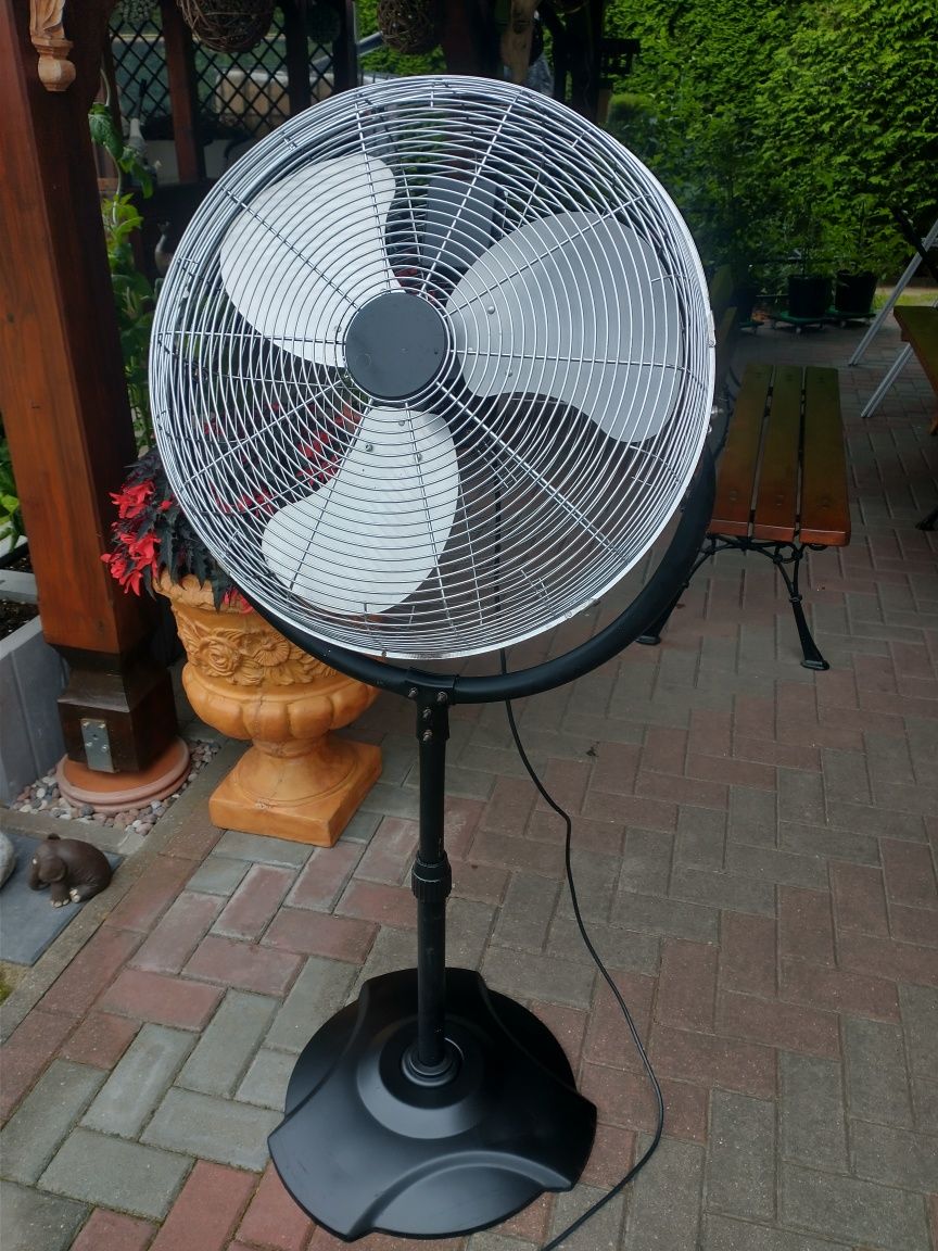Wentylator stojący