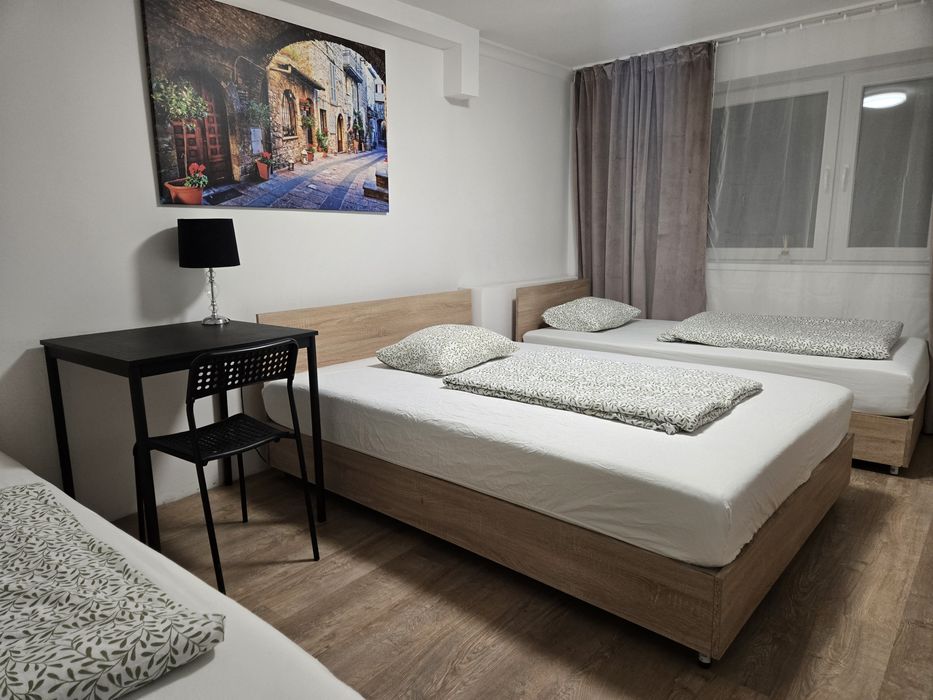 Pokoje noclegi krolowej jadwigi  Zwierzyniec Balice  zoo Kraków