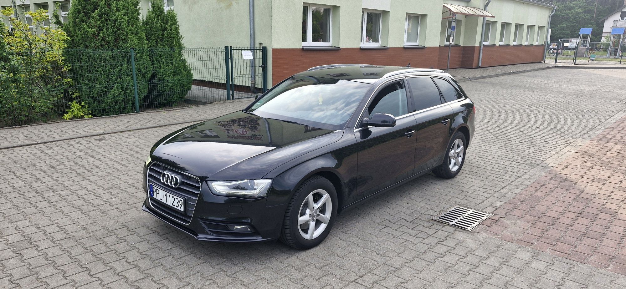 Sprzedam Audi A4 b8 2.0 tdi 2013 rok