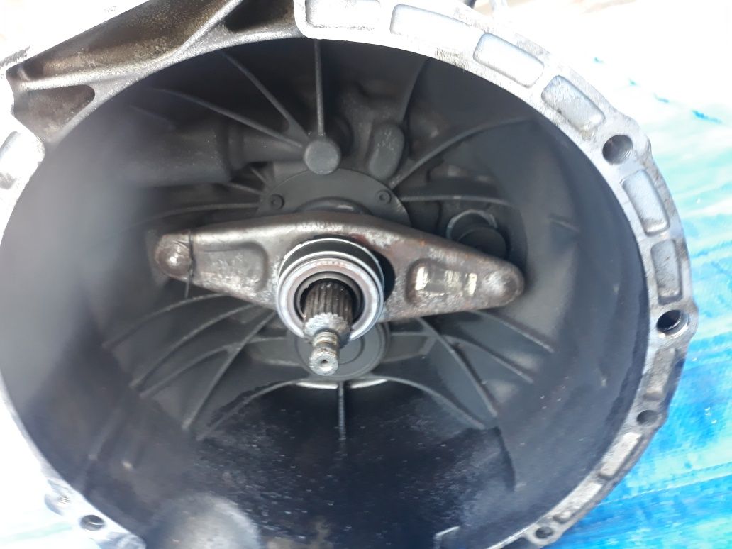 Skrzynia biegów Kompletna  BMW E60 N47 520D Lift SPRAWNA