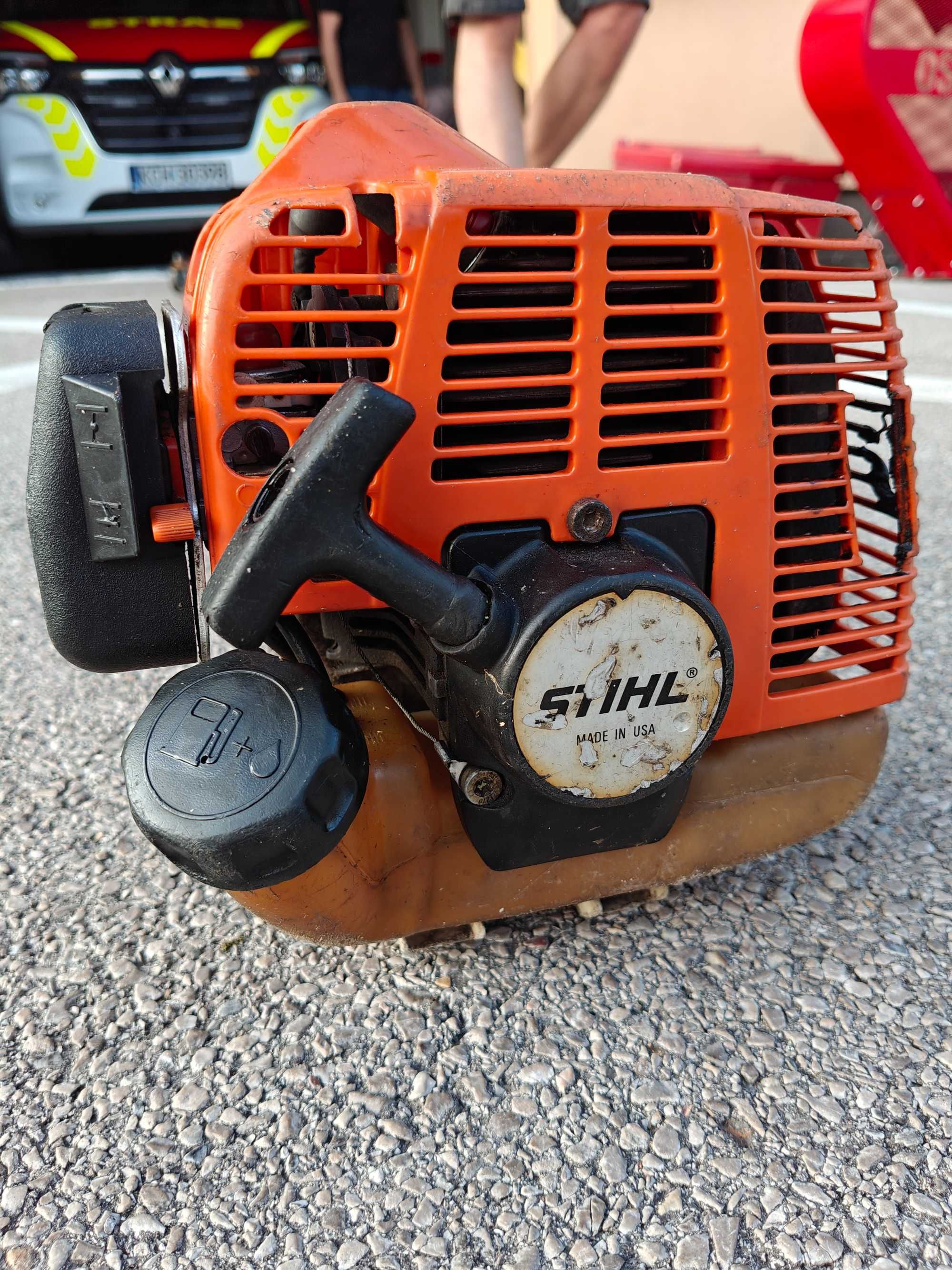 Podkszesywarka Stihl ht75 spalinowa