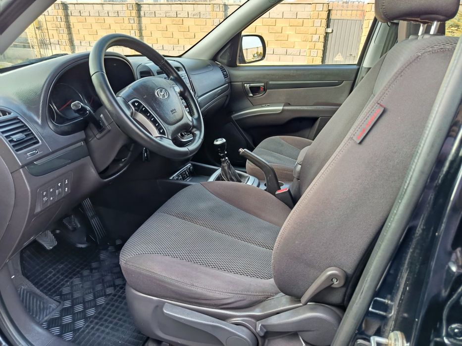 Тільки заїхала, гарний стан.  Рідня фарба. Все працює ок