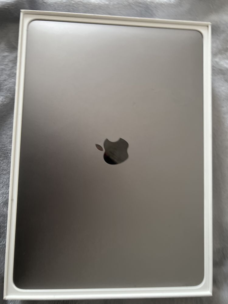 MacBook Pro 13-inch 258gb на запчастини