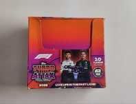 Caixa com 24 saquetas Topps Turbo Attax 2022