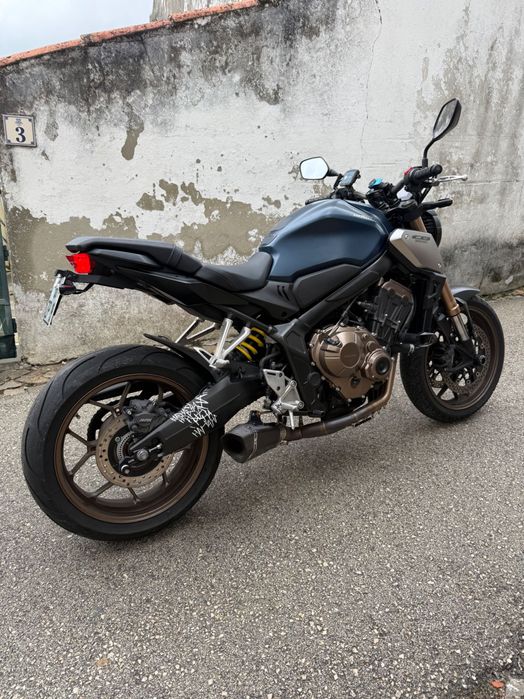 CB 650R, preço fixo