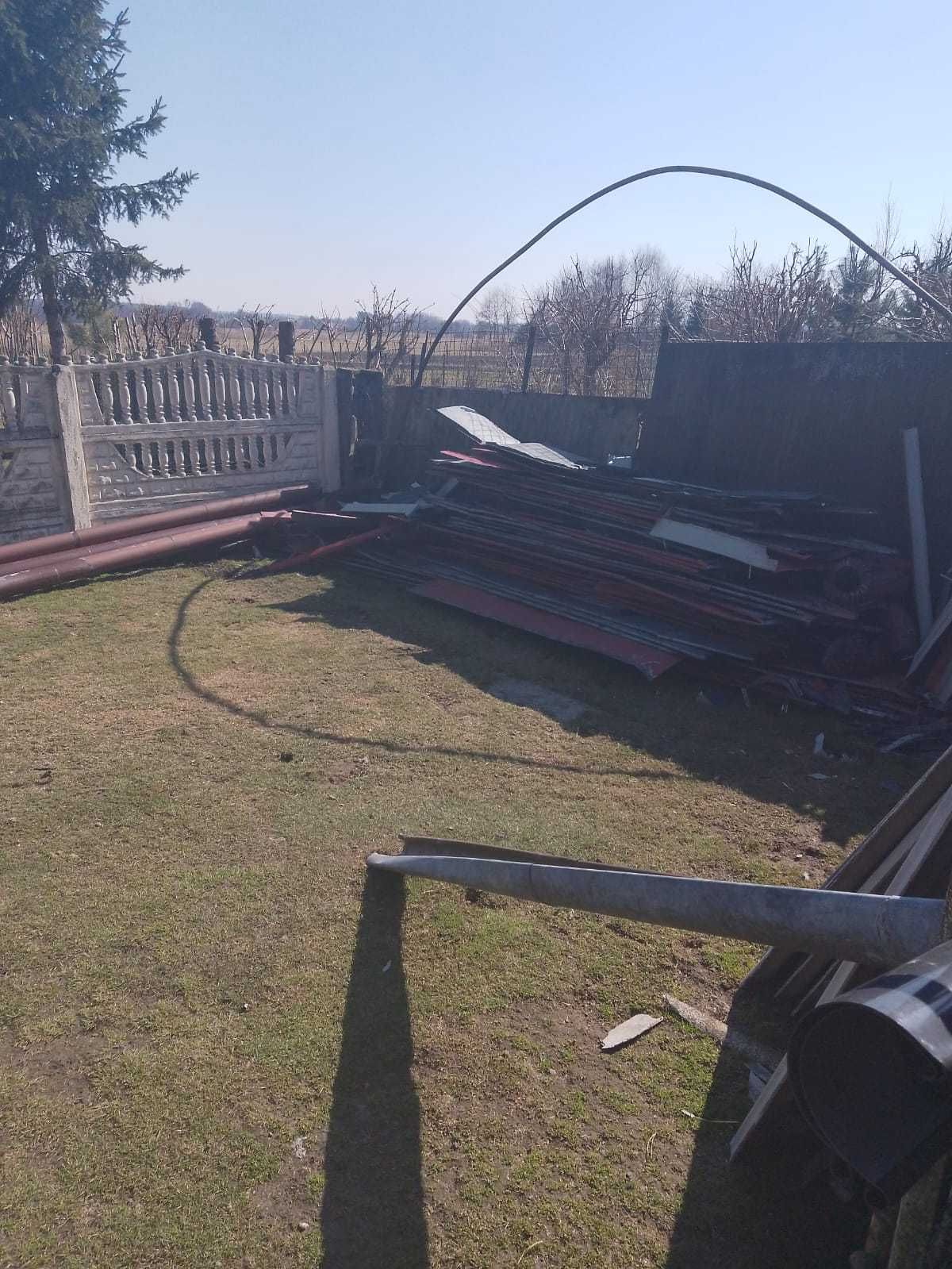 Blacha płaska z rozbiórki i rury spustowe