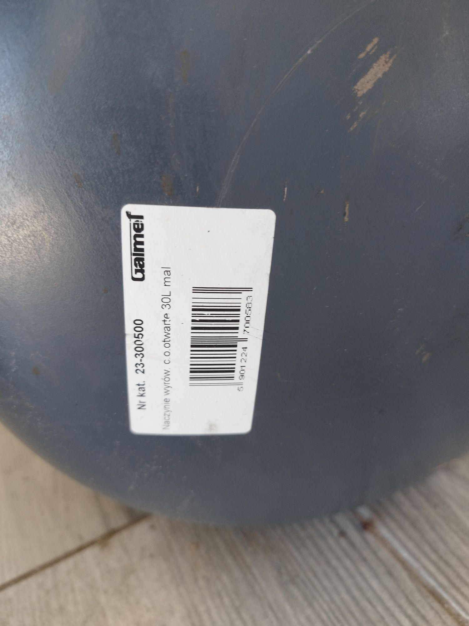 Naczynie wyrównawcze Galmet 30L + wieszaki.