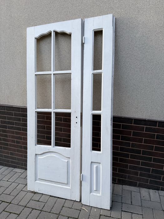 Двері міжкімнатні подвійні з натурального дерева.