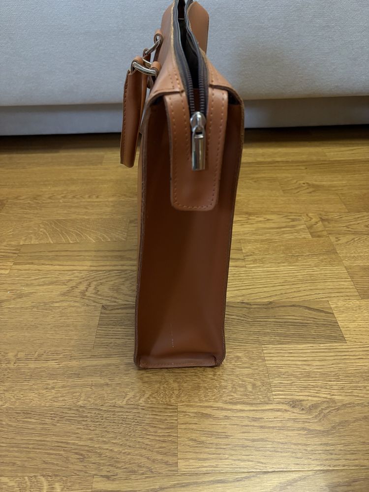 Elegancka torba na laptopa