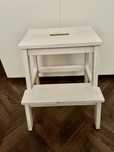 Taboret ze schodkiem Bekvam Ikea / drabinka domowa