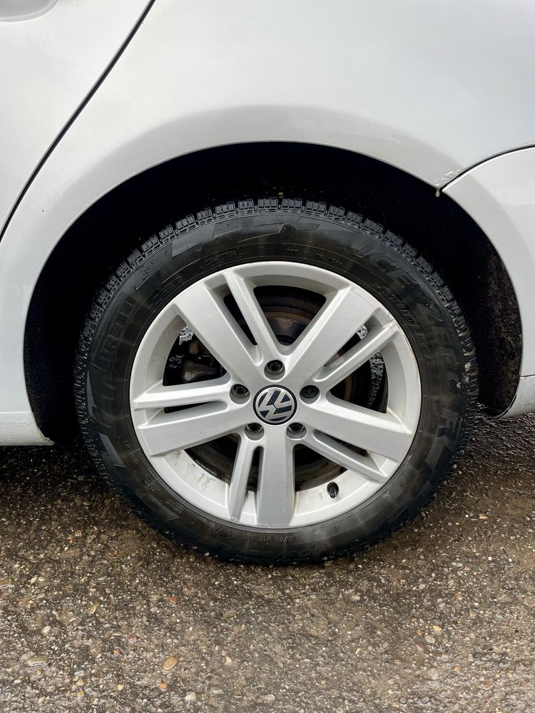 Volkswagen Golf VI 2012