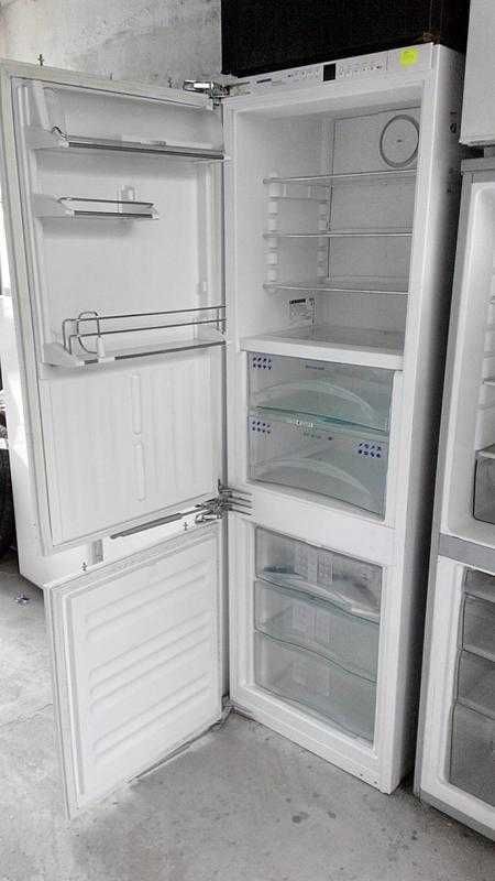 Уплотнение двери холодильника Liebherr Bosch Sharp