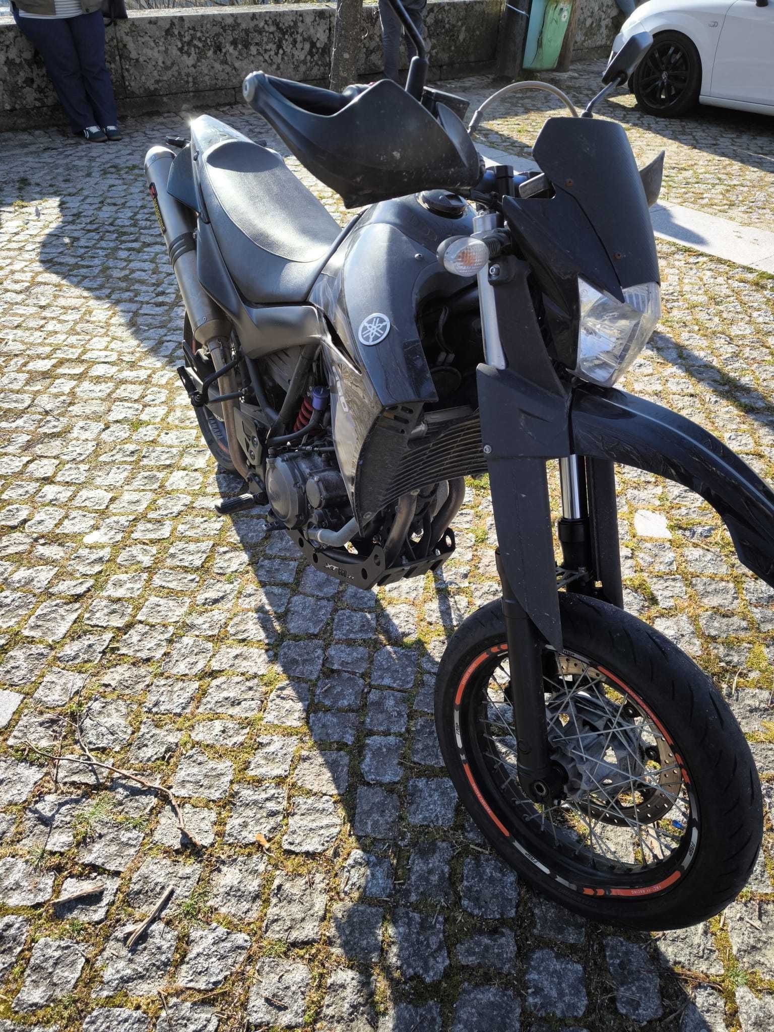 Yamaha XT 660 X - Ponteiras Akrapovic