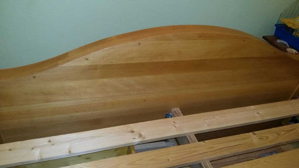 Ліжко з Бука із хорошою якістю з матрасом