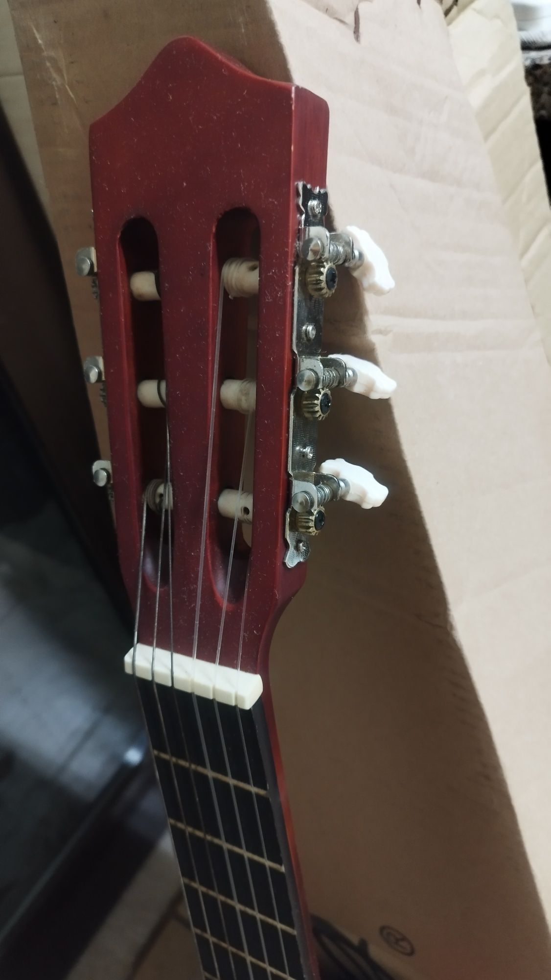 Guitarra Stagg como nova