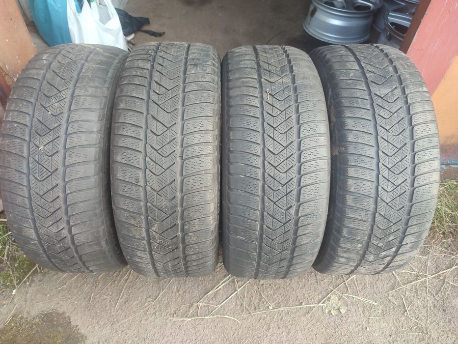 Резина 245/45/18 Pirelli Комплект 2019