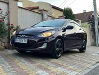 Продам HYUNDAI Accent 1.6 автомат!