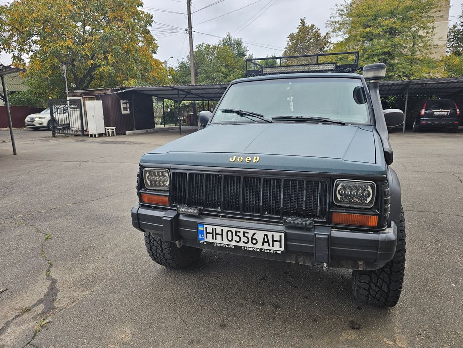 Продам Jeep Cherokee XJ