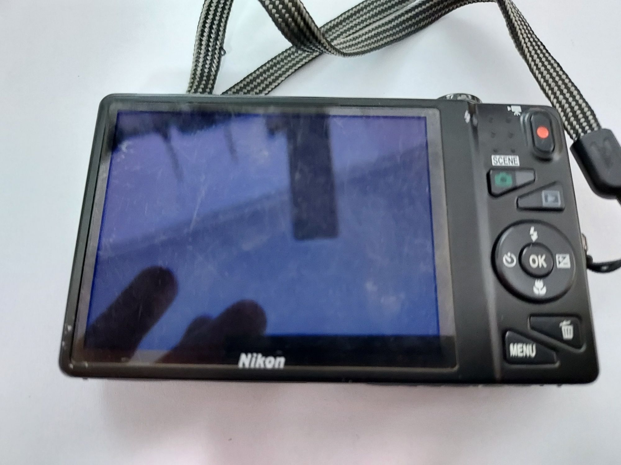 Nikon coolpix S5200 uszkodzony
