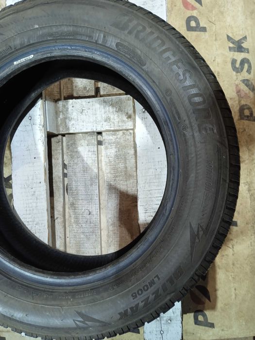 Зима 235/60 R17 bridgestone blizzak lm 005, ціна за пару 2800 грн