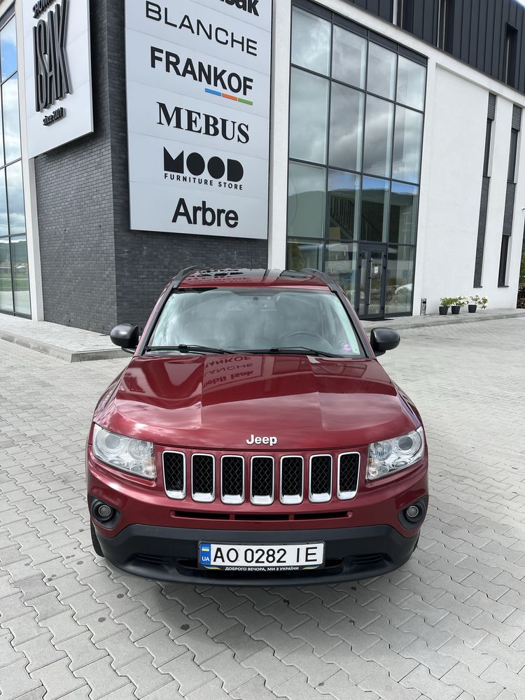 Продам Jeep Compass 2,4 2012