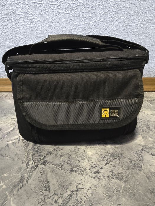 Чорна сумка/чохол для фотоапарата/камери Case Logic