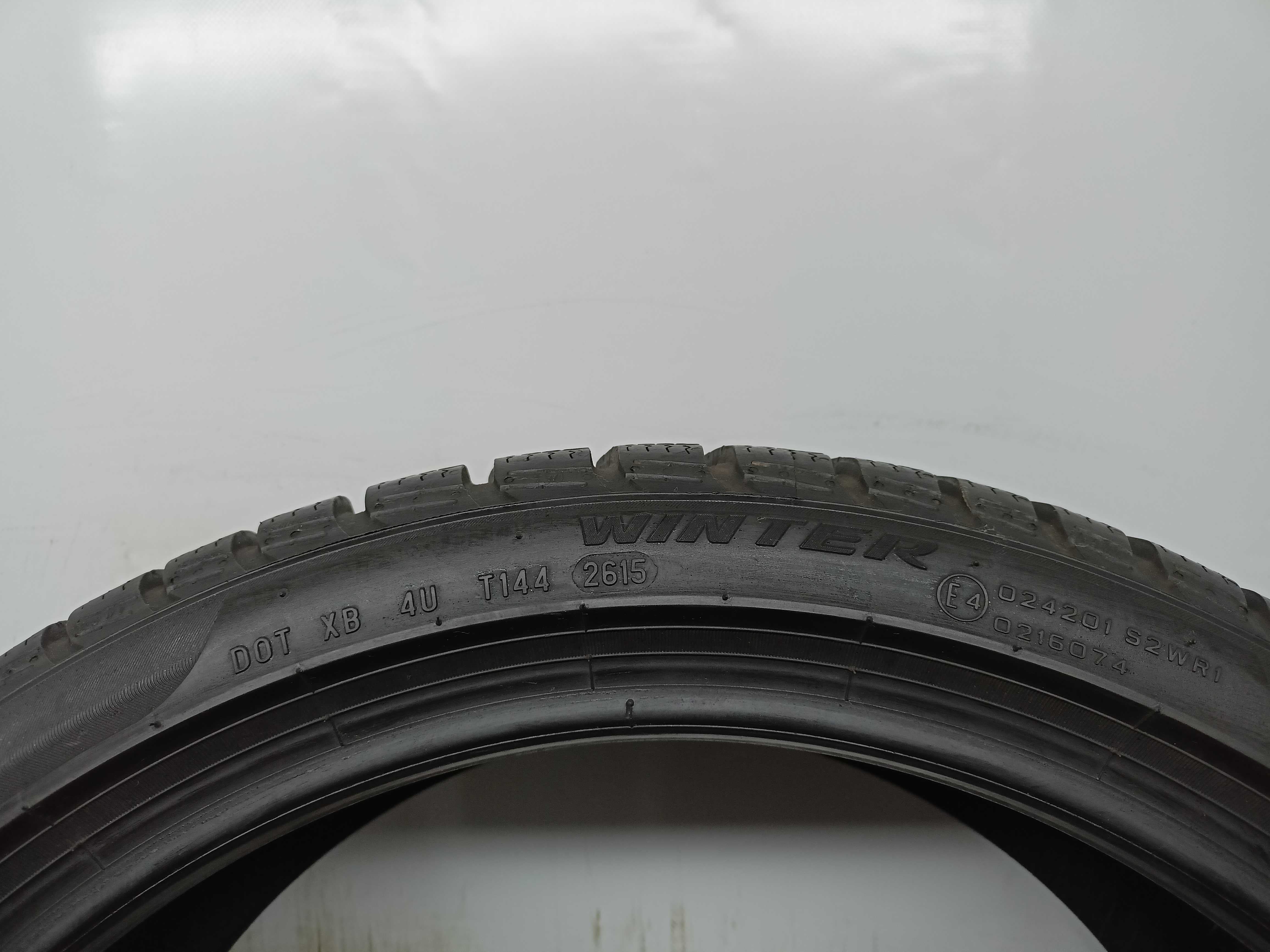 Pirelli SottoZero 3 225/40/18 2015rok 92V 7,1mm (466)