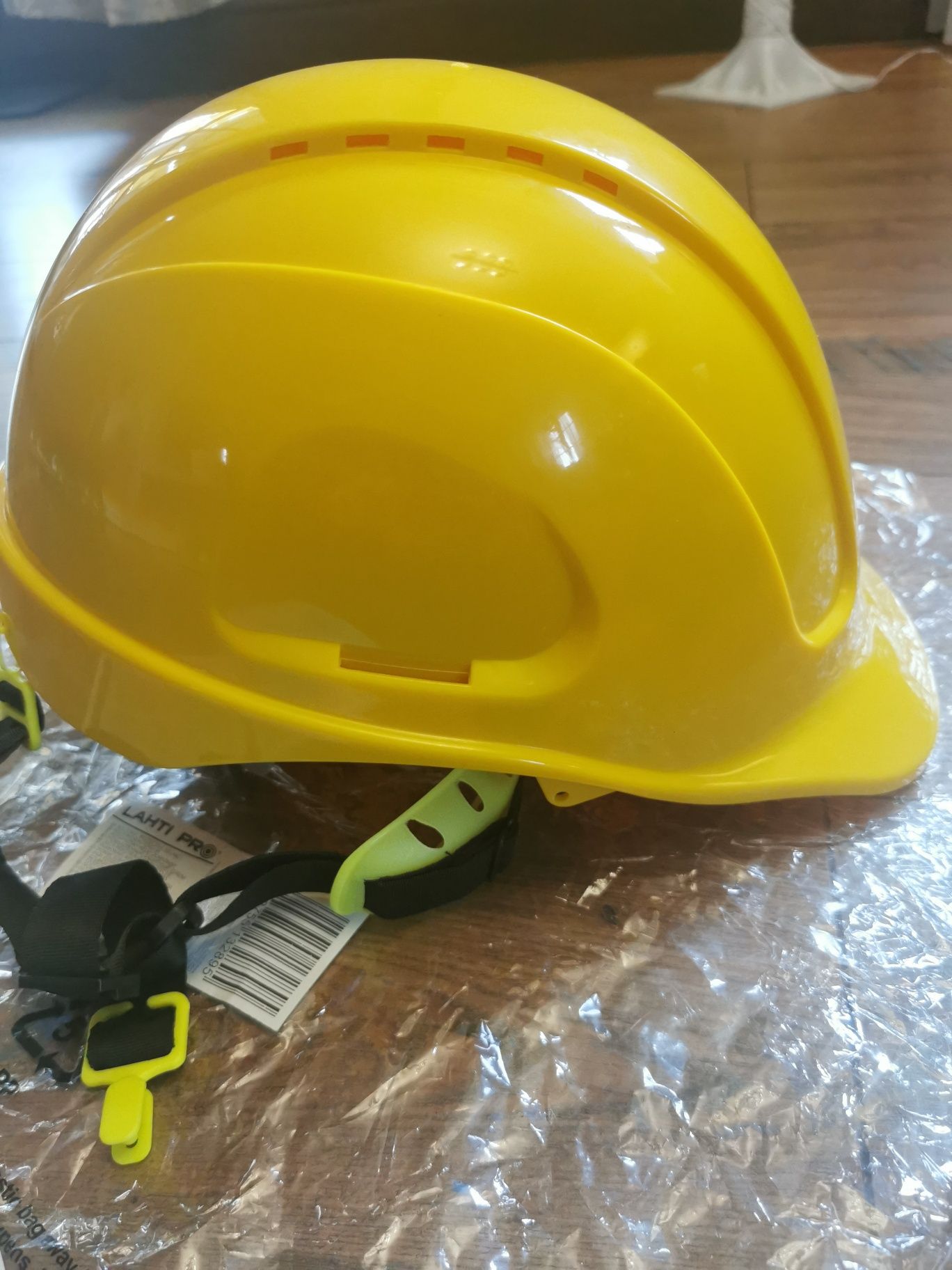 Kask, hełm ochronny, roboczy