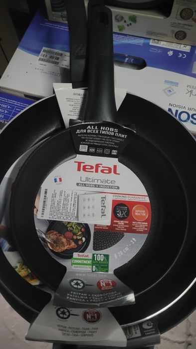 Сковорідка TEFAL ULTIMATE 20cm G26802 1275грн

Лишилась 1шт