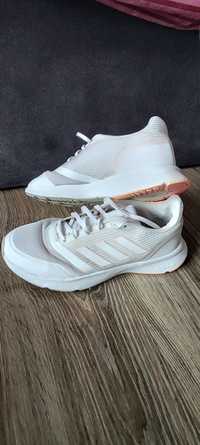 Легенькі білі 36-37р Adidas