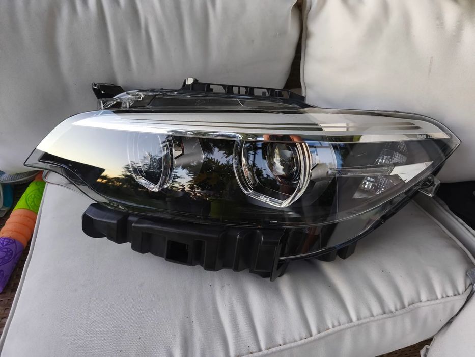Farol esquerdo Led BMW serie 2 F22 lci
