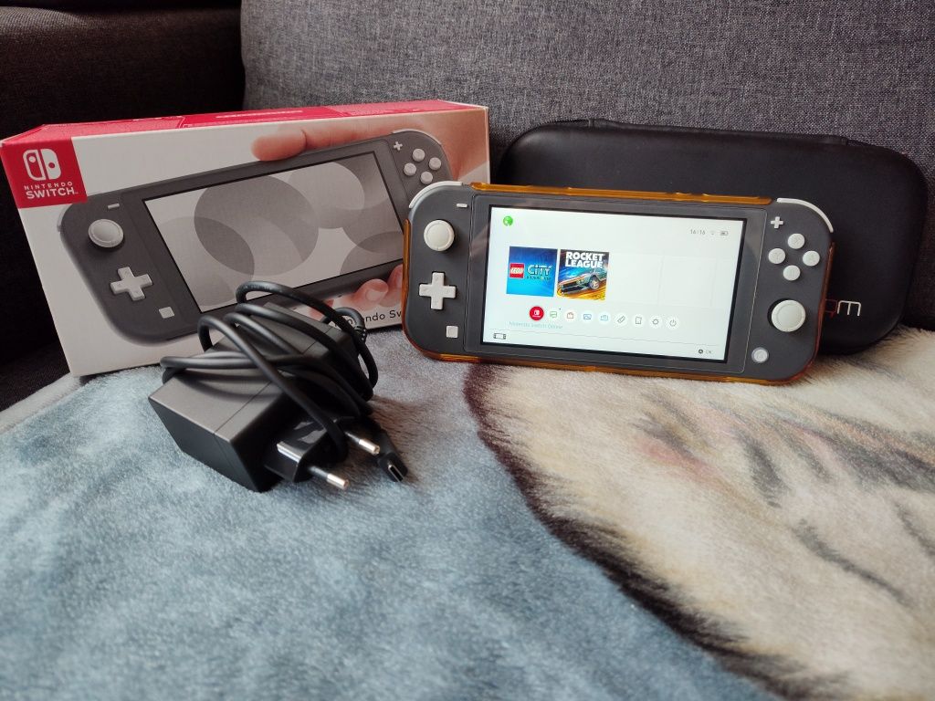 Nintendo switch lite jak nowe