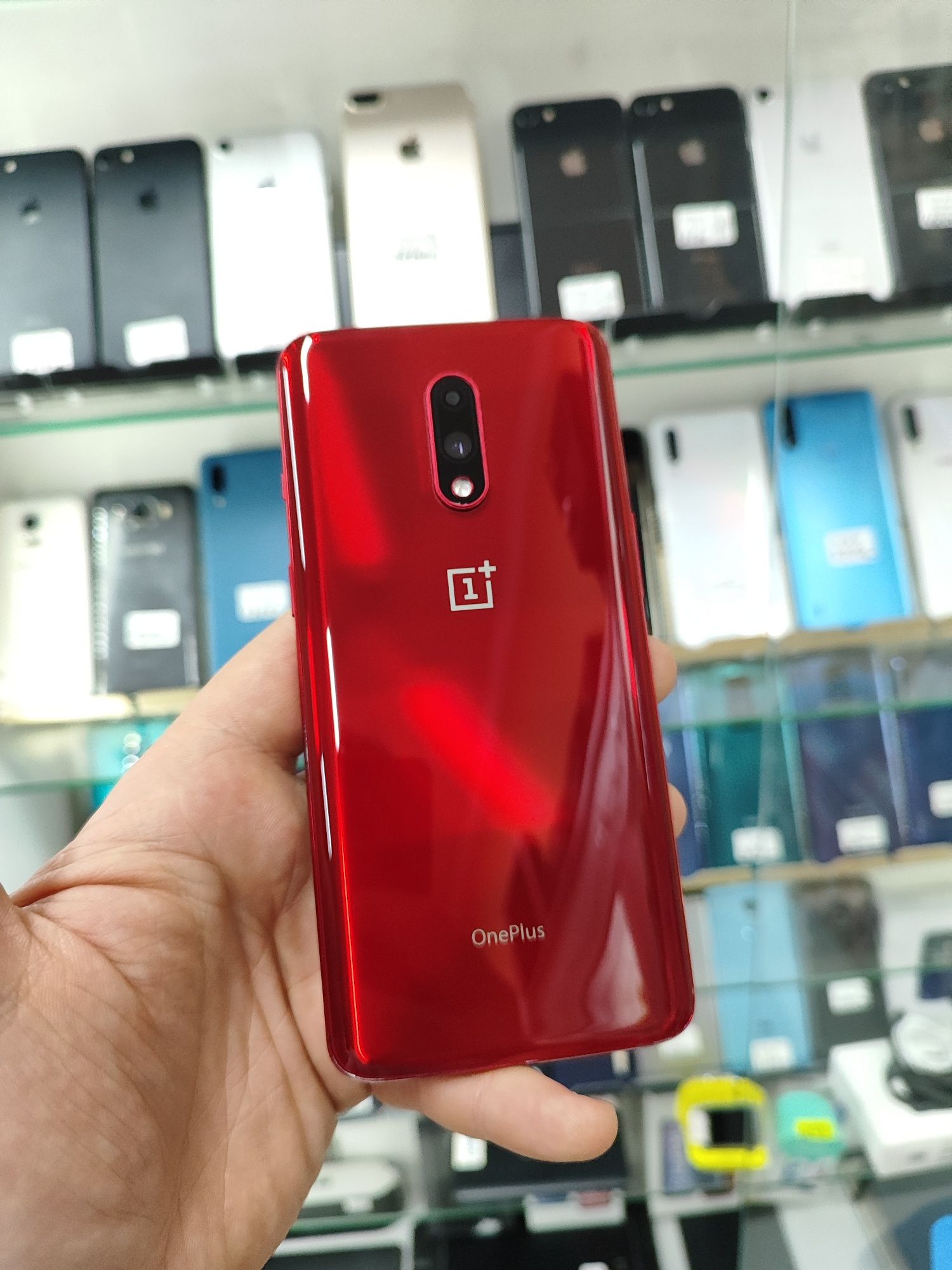 Oneplus 7 , 8/256