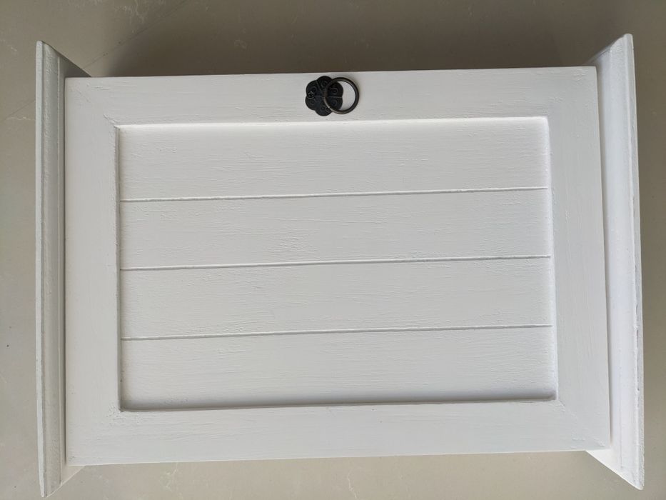 Skrzynka szafeczka na klucze NOWA