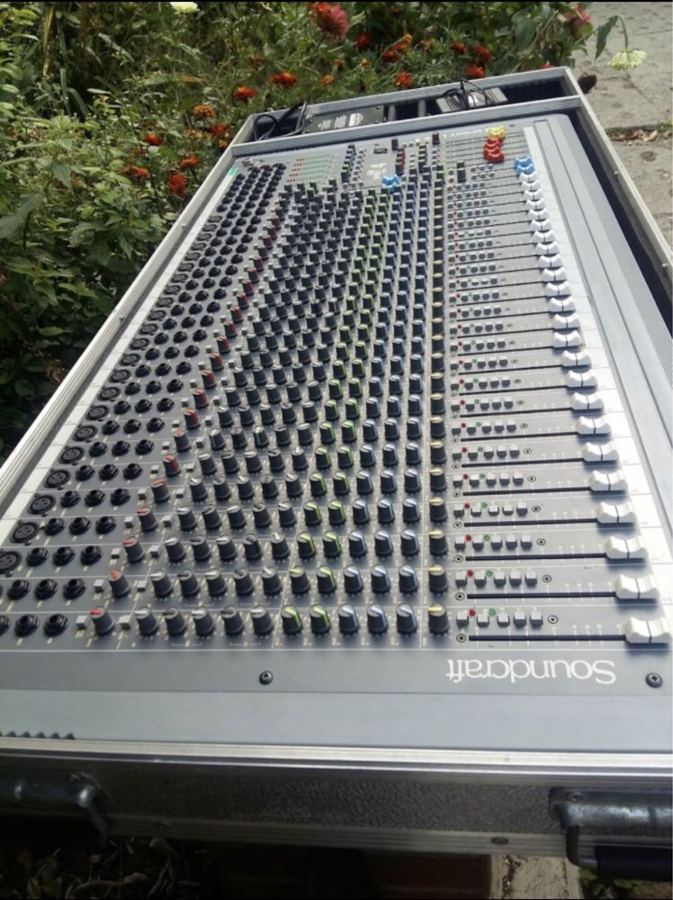 Stół mixerski Soundcraft (stan idealny)