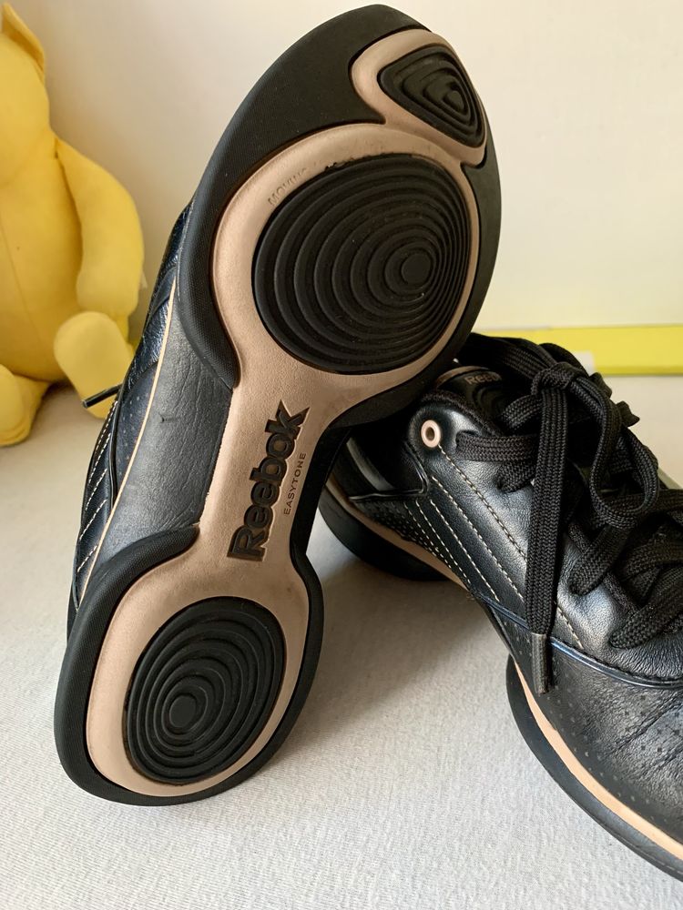 Reebok Easytone Original кроссовки натур кожа р 39 стелька 25,5 см
