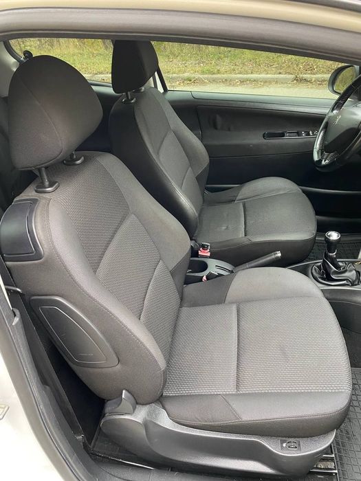 Продам авто Peugeot 207