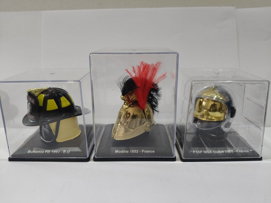 Capacetes de Bombeiros, á escala 1/5