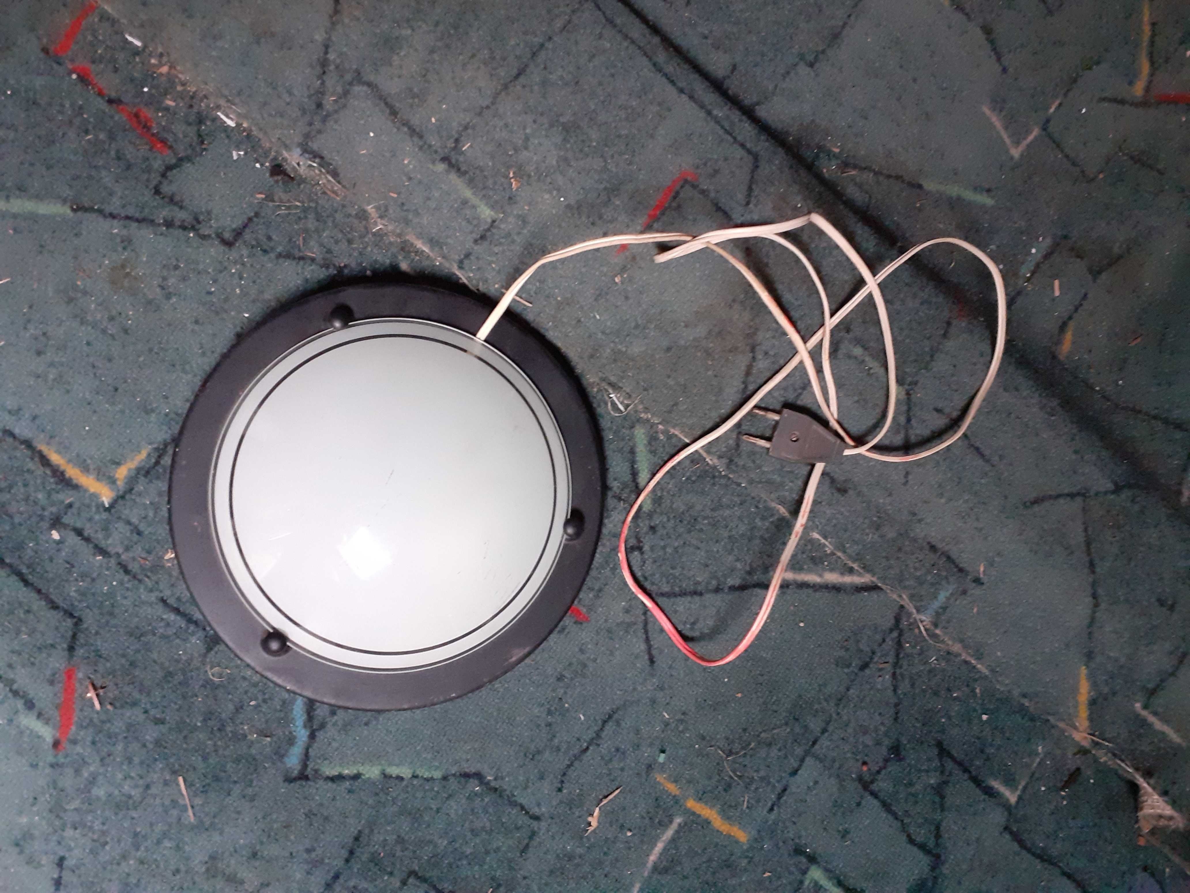 lampa garażowa ścienna