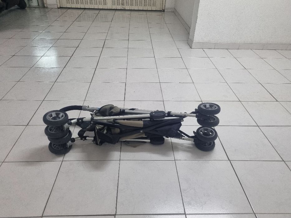Carrinho/bengala Bebé