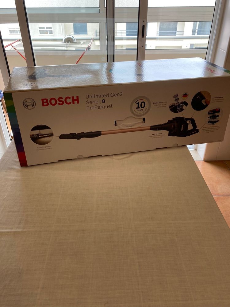 Aspirador Vertical Bosch (Sem Fios) + Carregador rápido Bosch