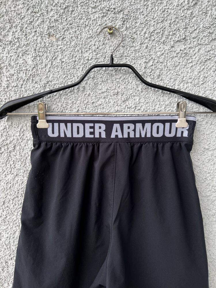 Шорти Under Armour  (S)