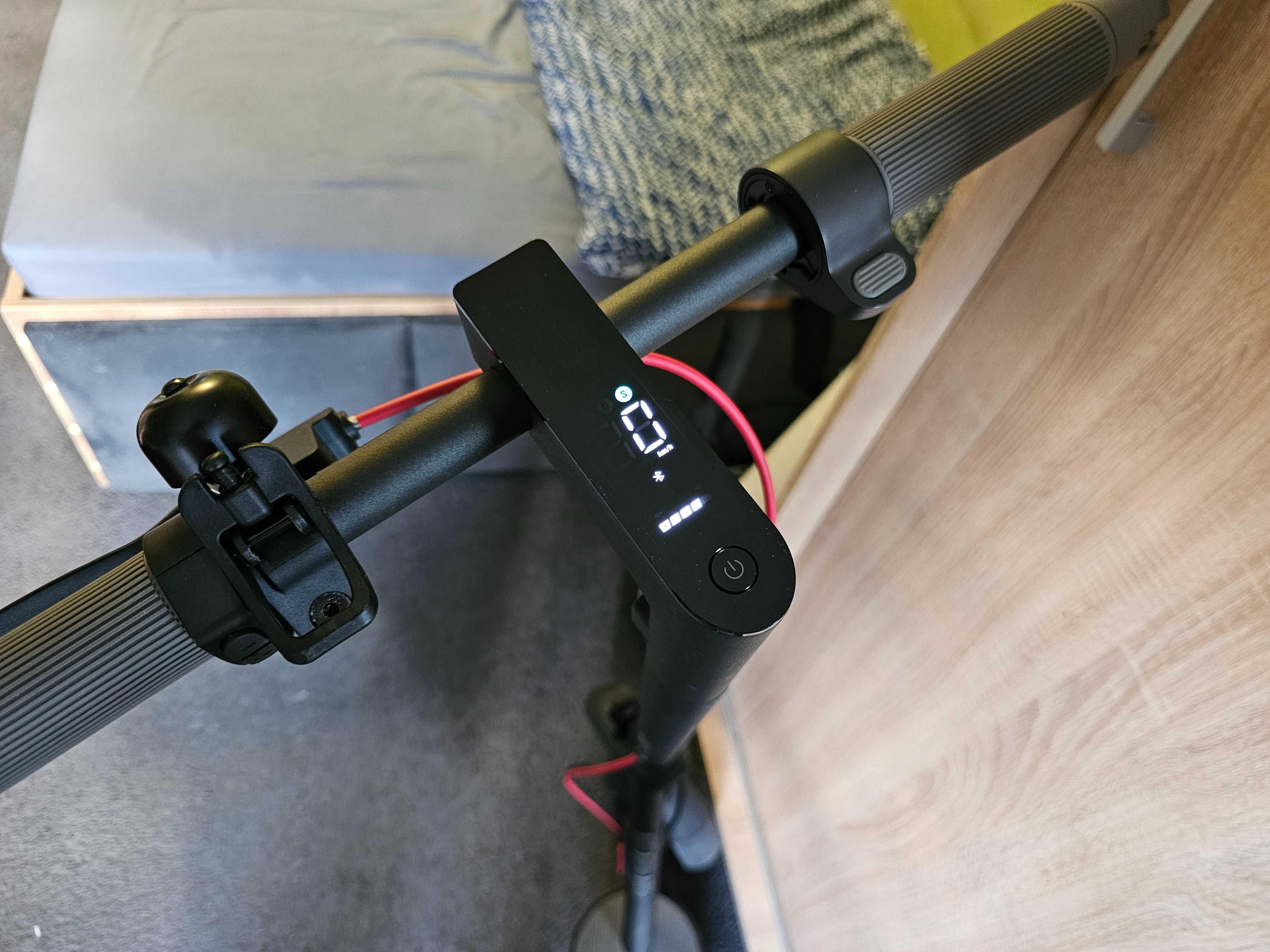 Xiaomi Electric Scooter 4 - Stan Idealny, Niski Przebieg, Gwarancja!