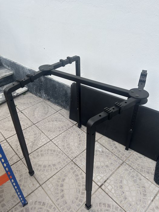Stand multifunções (suporte para piano teclado mesa mistura etc)
